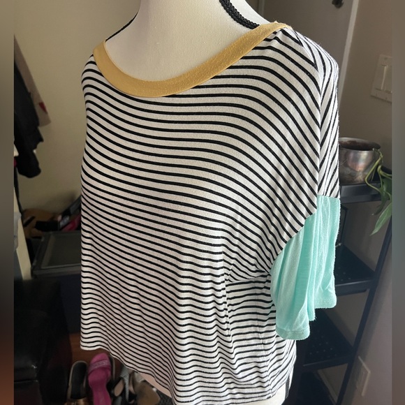 Striped Colour Block T-Shirt - Picture 4 of 6